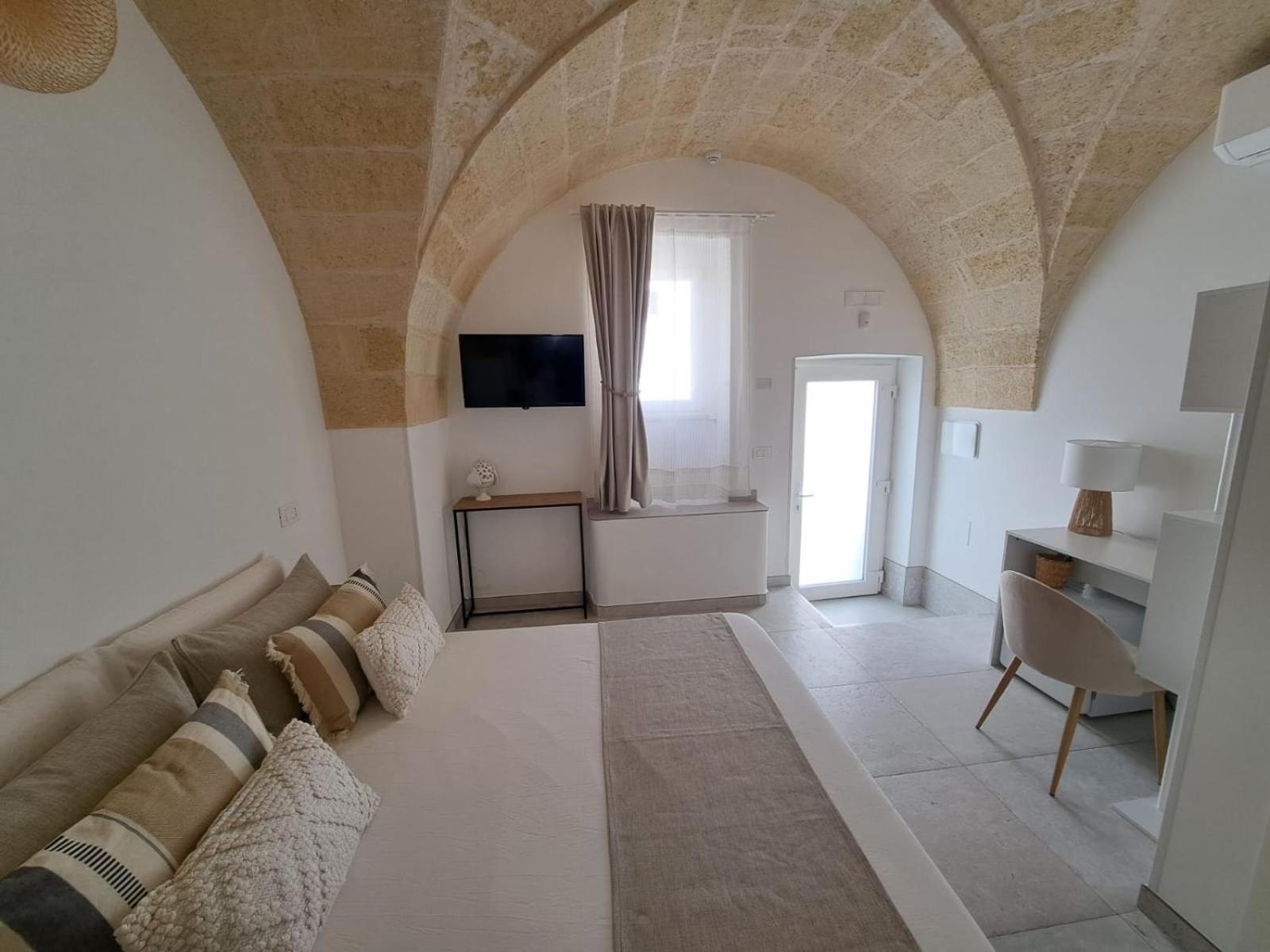 Mae Apulian Rooms Grottaglie Luaran gambar