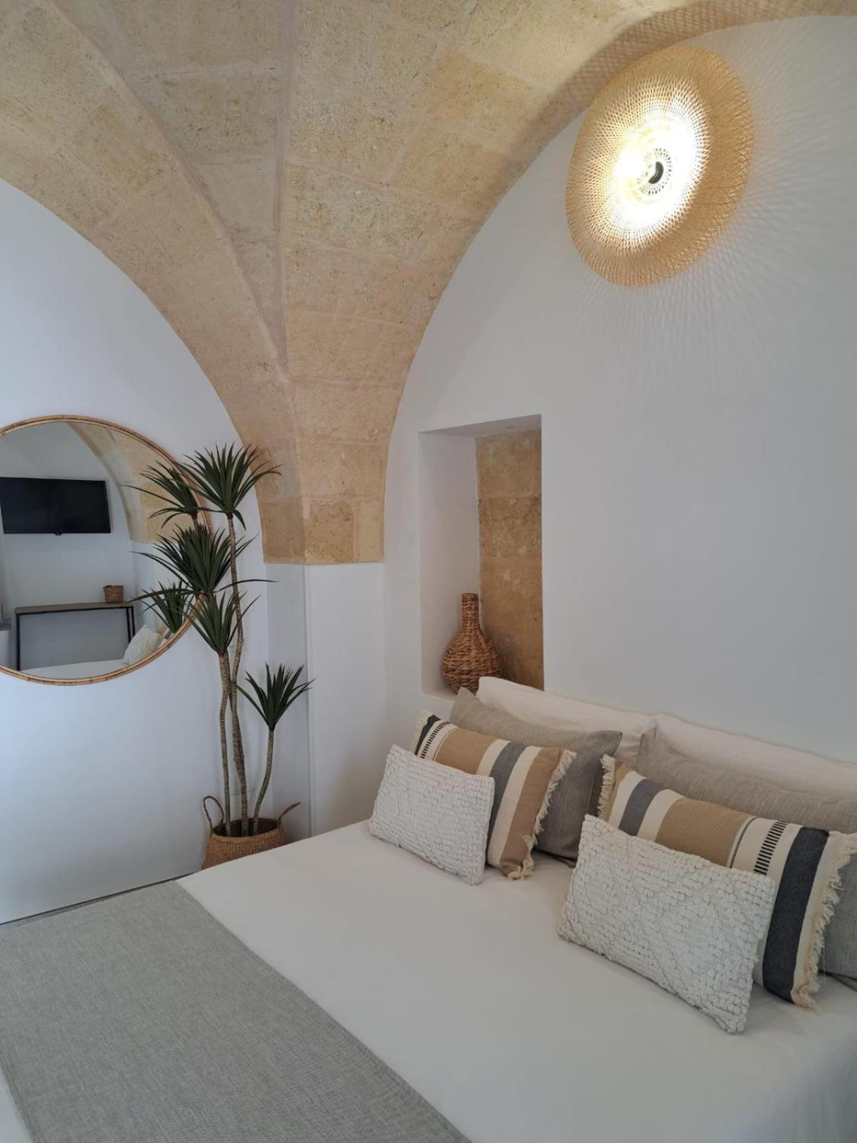 Mae Apulian Rooms Grottaglie Luaran gambar